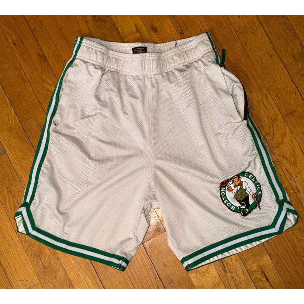Boston Celtics Basketball Shorts Medium | NBA White Mesh Athletic Shorts Vintage